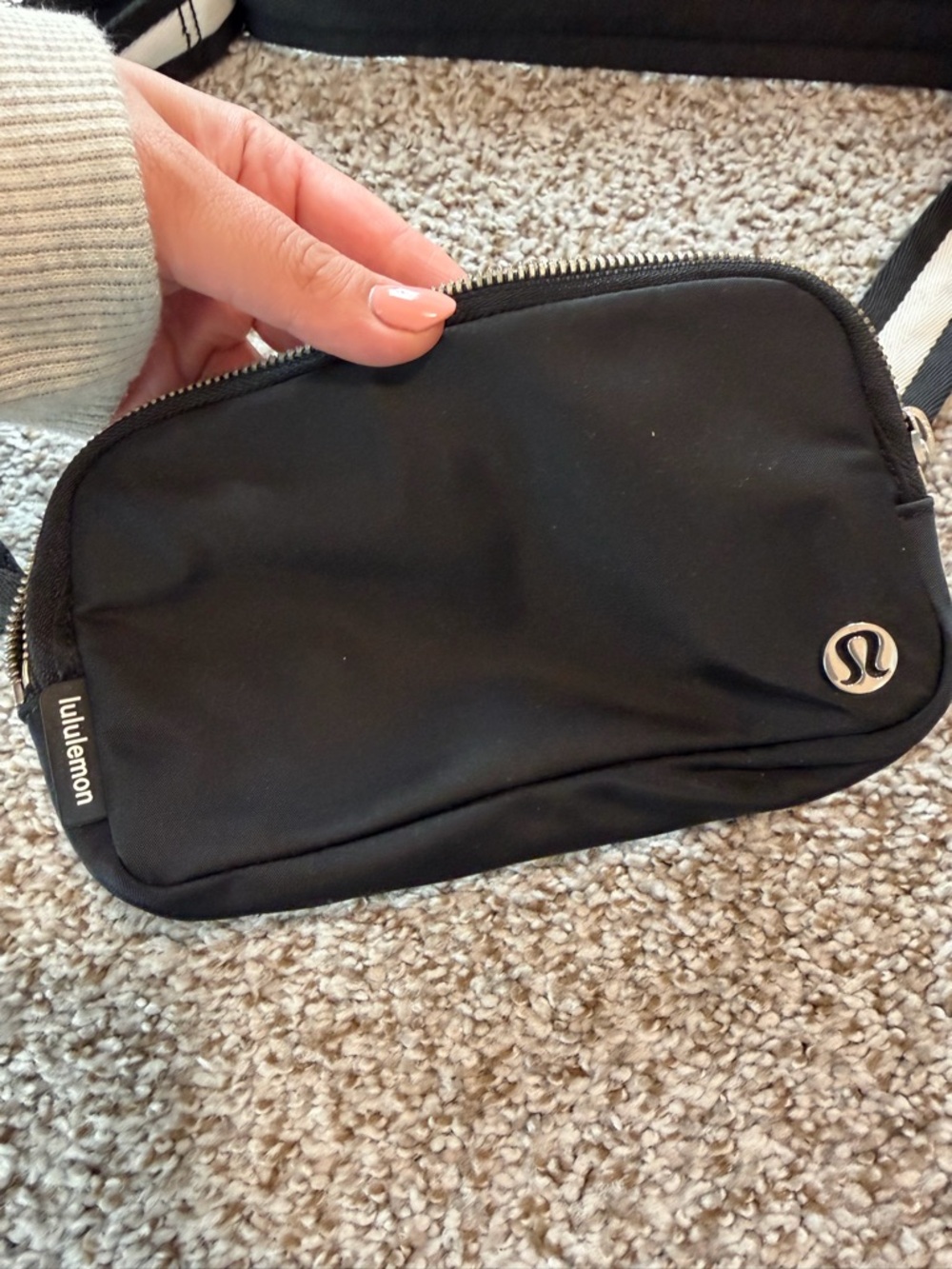 LULULEMON fanny pack - Picture 3 of 7